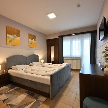 Hotel Lane Sjenica Kültér fotó