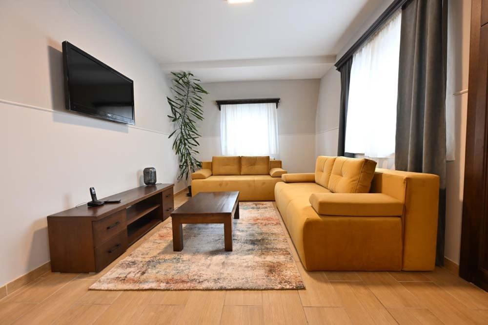 Hotel Lane Sjenica Kültér fotó
