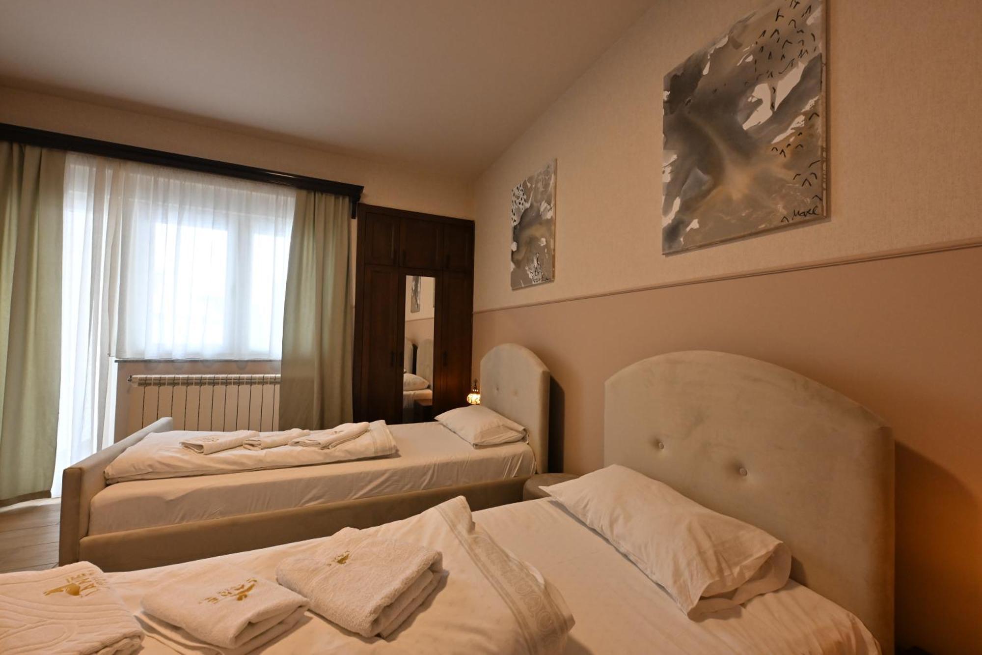 Hotel Lane Sjenica Kültér fotó