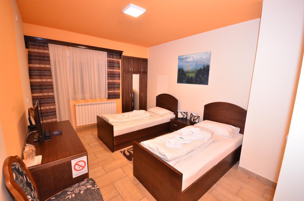 Hotel Lane Sjenica Kültér fotó